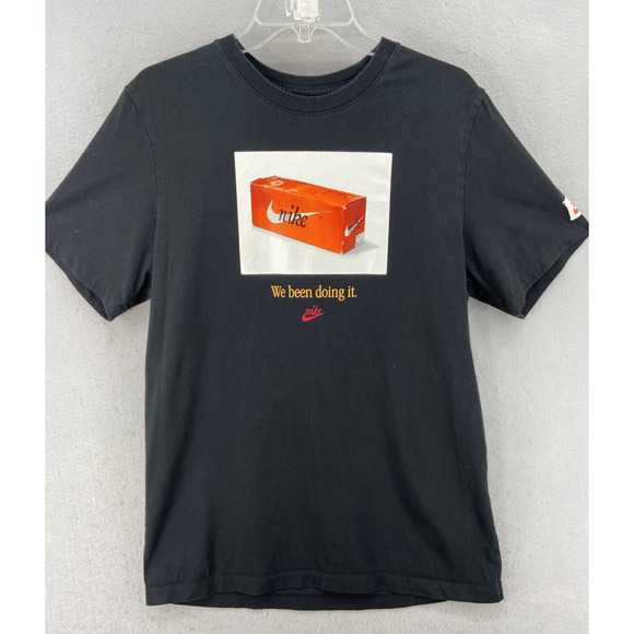 The‎ Nike Tee Shirt Mens Sz L We Been Doing It Black Shoe Box 100% Cotton Crew - Picture 1 of 9